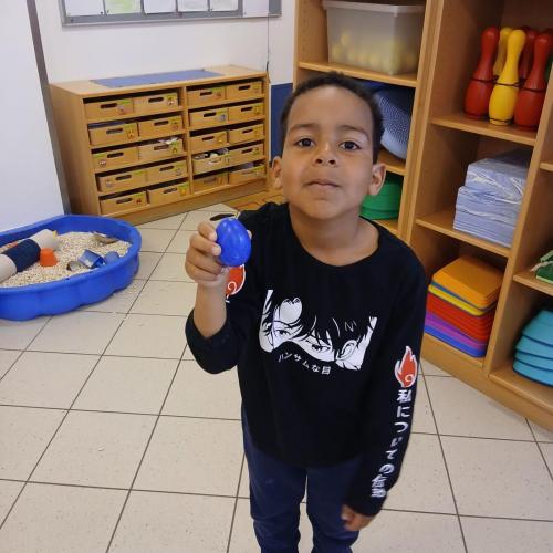 Jerome hat ein Osterei gefunden