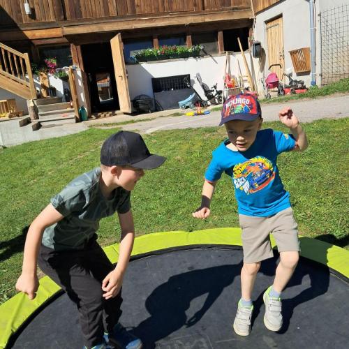 Trampolin springen