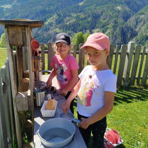 Mona und Leonie